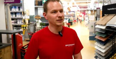 Paul, chef de magasin chez Bricomarché